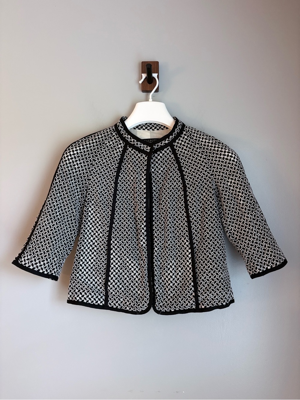 Talbots Petite 4P Black White Embroidered Eyelet Open Front Jacket Blazer Cotton
